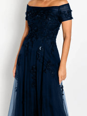 A-Line Off-the-Shoulder Sleeveless Mother Of The Bride & Groom Dresses with Appliques